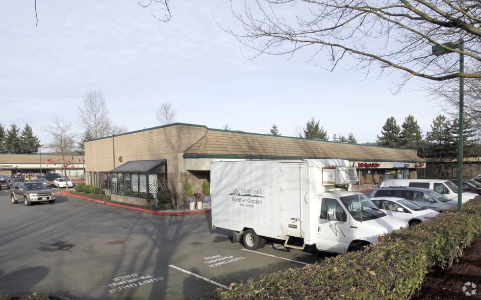 More Photos Of 1420 NW Gilman Blvd, Issaquah General Retail For Lease