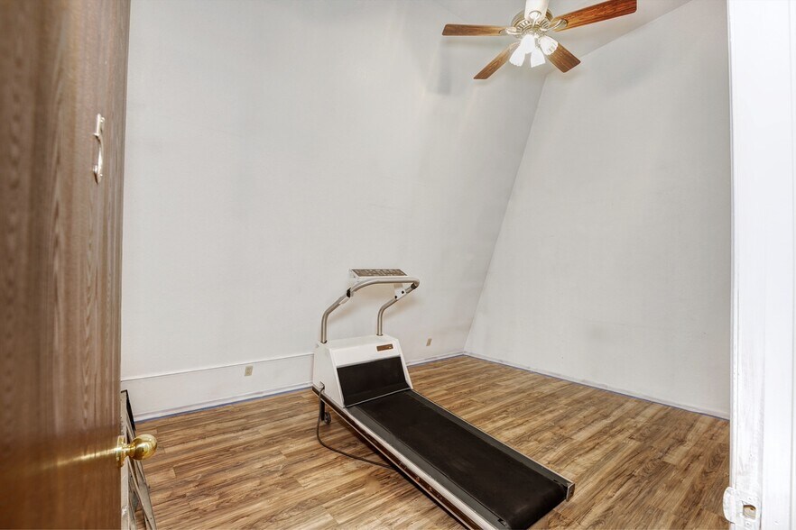 More Photos Of 404 W Main St, Payson Rehabilitation Center For Lease