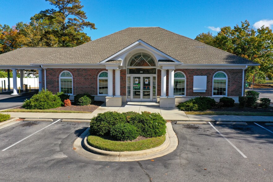More Photos Of 991 S Mcpherson Church Rd, Fayetteville Bank For Lease
