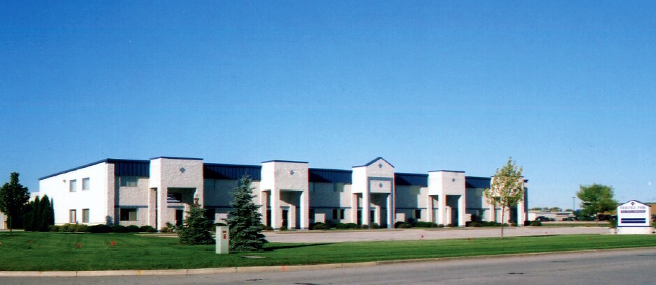 More Photos Of 801 Heritage Rd, De Pere Office For Lease