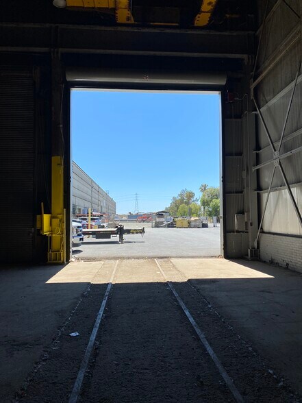 More Photos Of 1101-1501 Loveridge Rd, Pittsburg Unknown For Lease