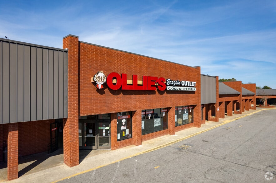 Primary Photo Of 1122 Benvenue Rd, Rocky Mount Unknown For Lease