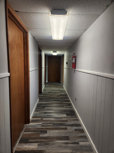 More Photos Of 1017 E Kingsbury St, Seguin Coworking Space