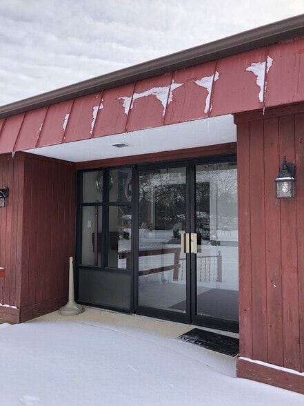 More Photos Of 9718 Dixie Hwy, Louisville Freestanding For Sale