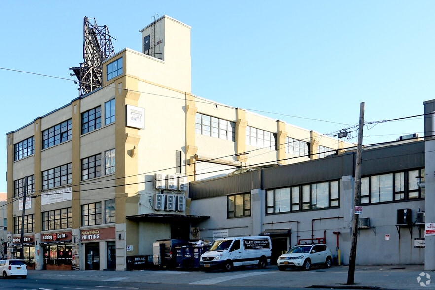 More Photos Of 4701 Van Dam St, Long Island City Warehouse For Lease