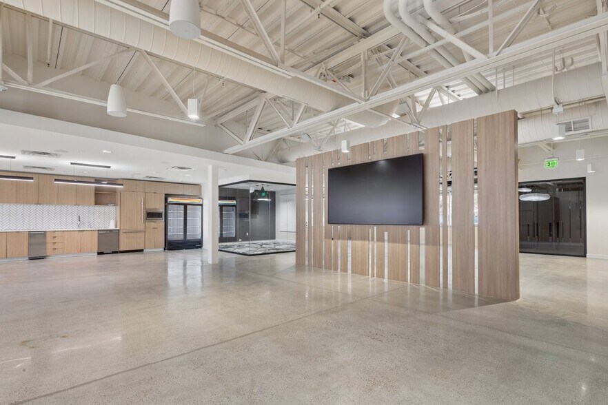 More Photos Of 1712 S East Bay Blvd, Provo Unknown For Lease