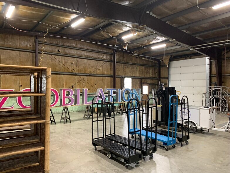 More Photos Of 65 E Pierce St, Whitestown Warehouse For Sale