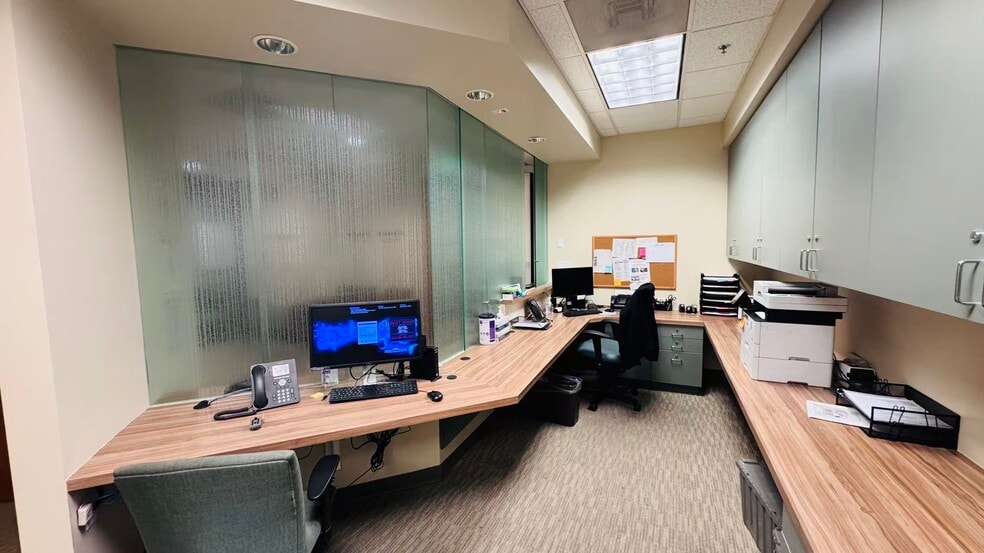 More Photos Of 13768 Roswell Ave, Chino Medical For Lease