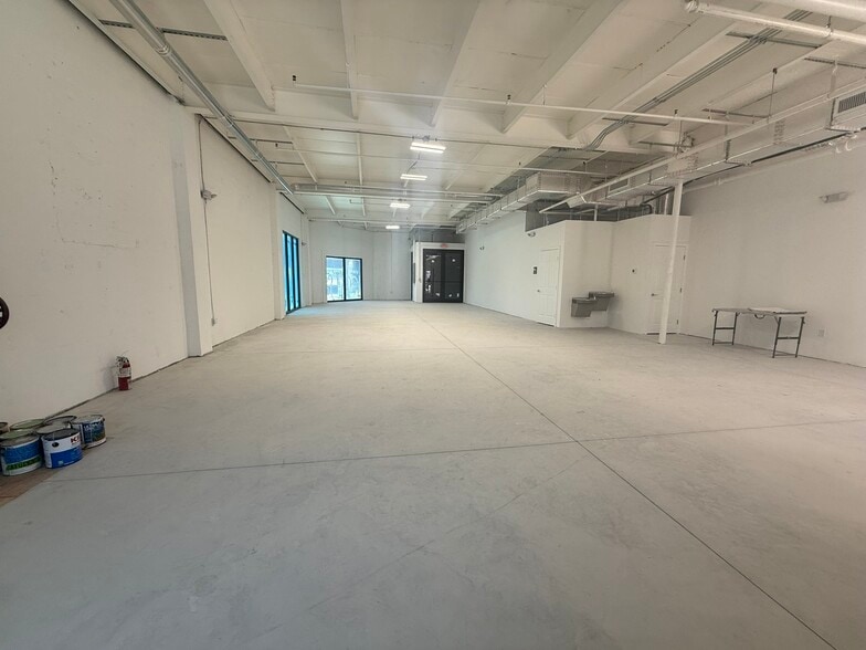 More Photos Of 591 NW 29th St, Miami Warehouse For Lease