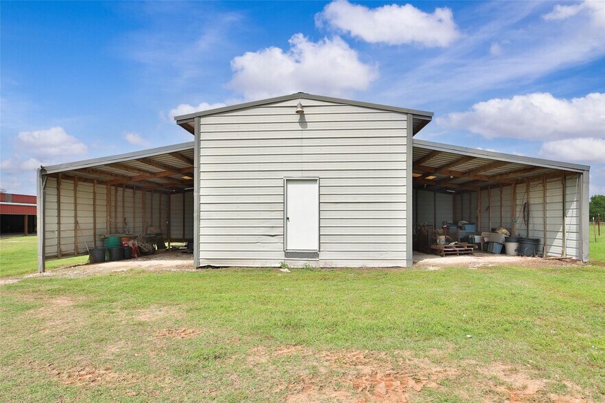 More Photos Of 128 Duke Rd, Bedias Land For Sale