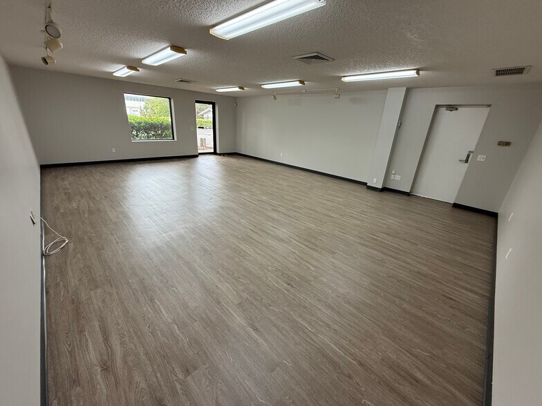 More Photos Of 850500 Us-17, Yulee Auto Repair For Lease