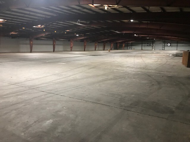 More Photos Of 511 Highland Dr, Valdosta Manufacturing For Lease