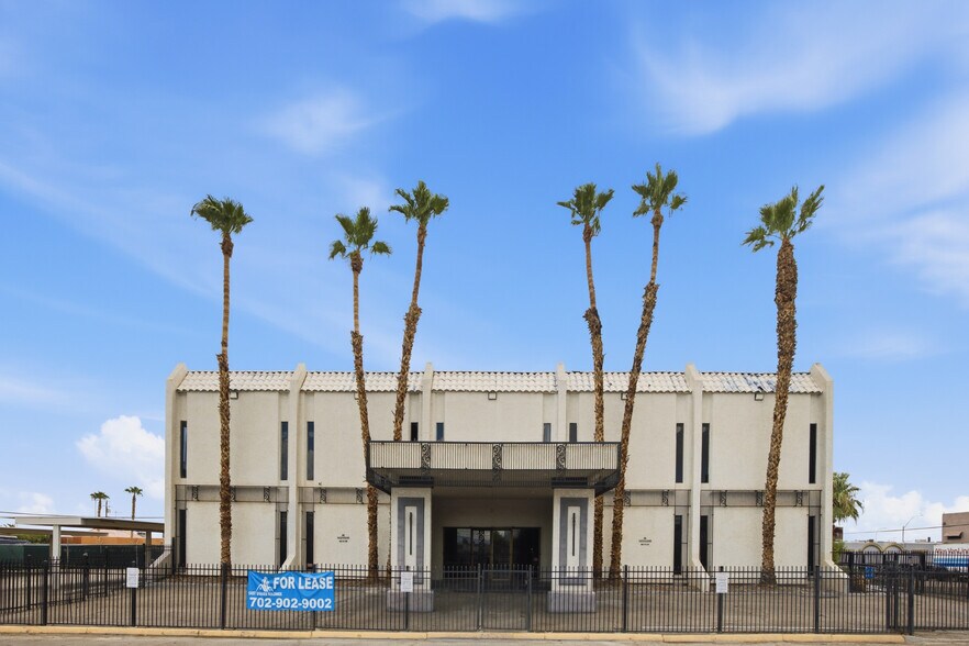Primary Photo Of 844 E Sahara Ave, Las Vegas Loft Creative Space For Lease