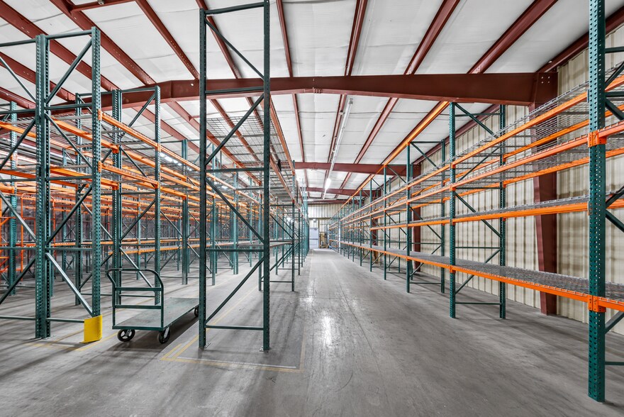 More Photos Of 8484 San Fernando Rd, Sun Valley Warehouse For Sale