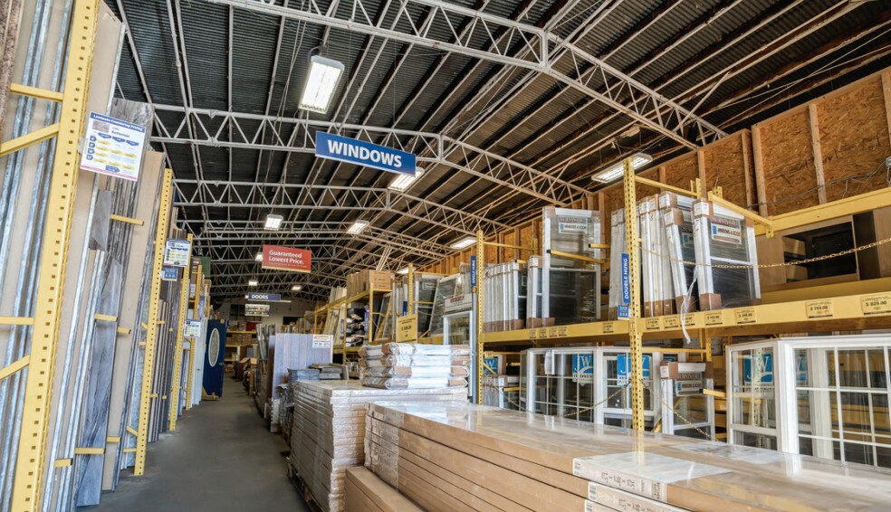 More Photos Of 260 Eastern Ave, Malden Flex For Sale