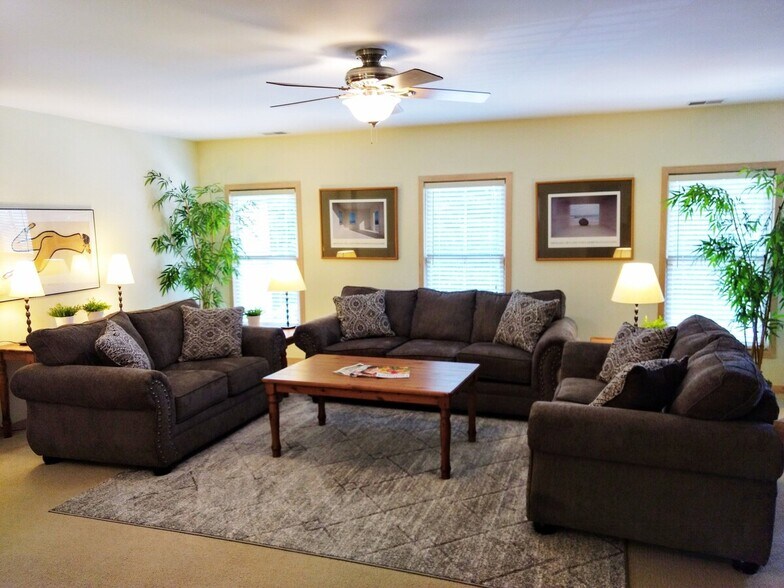 More Photos Of 98 W Center St, Douglas Freestanding For Sale