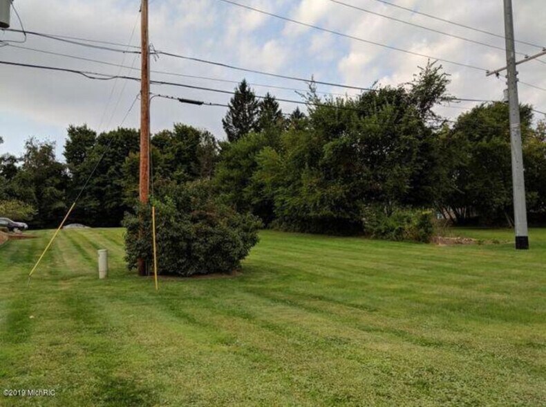 More Photos Of 1025 E Front St, Buchanan Land For Sale