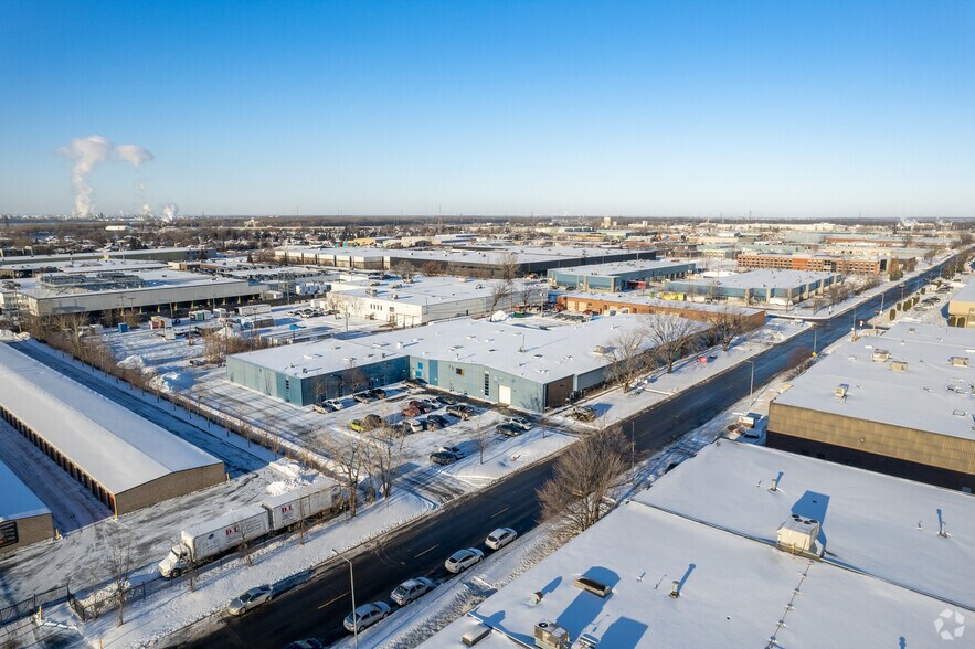 More Photos Of 2089-2111 Rue de la Province, Longueuil Warehouse For Sale