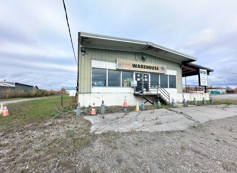 More Photos Of 2200 Van Horn Rd, Fairbanks Warehouse For Sale