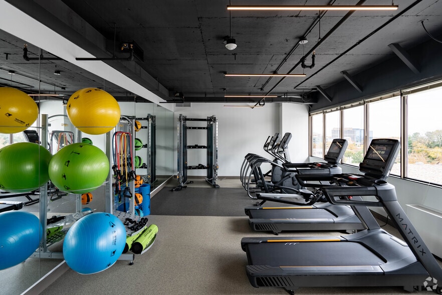 More Photos Of 1700 Rockville Pike, Rockville Office For Lease