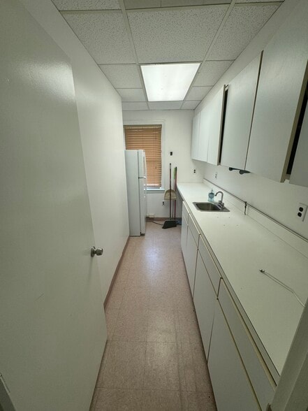 More Photos Of 3231-3233 Superior Ln, Bowie Medical For Lease