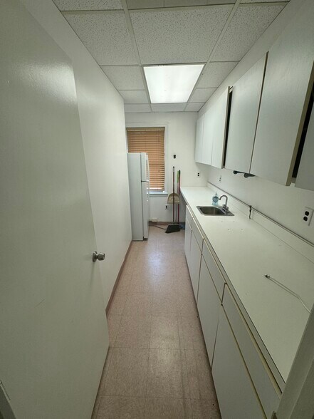 More Photos Of 3231-3233 Superior Ln, Bowie Medical For Lease