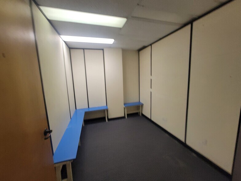 More Photos Of 3845 15th Av, Prince George Office For Lease