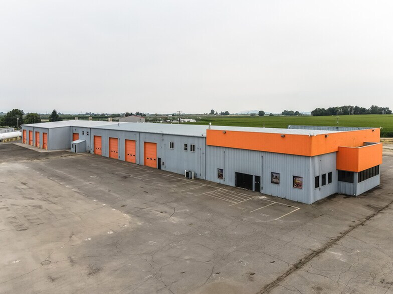 More Photos Of 501 Stover Rd, Grandview Industrial For Sale