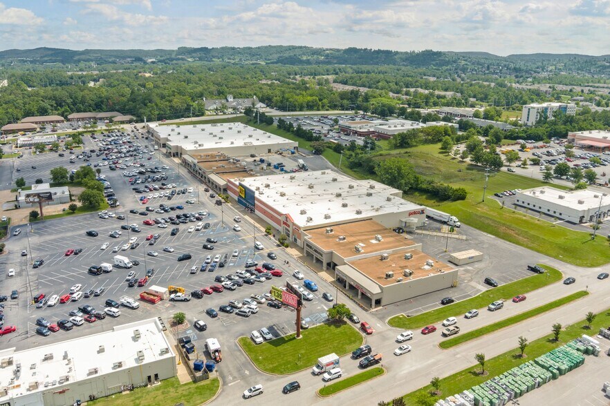 More Photos Of 2288 Gunbarrel Rd, Chattanooga Unknown For Lease