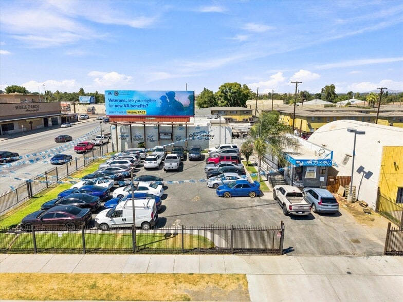 More Photos Of , Bakersfield General Retail For Sale