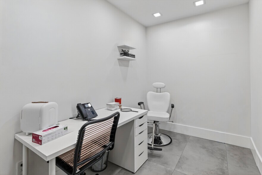 More Photos Of 9400 SW 77th Ave, Miami Office For Lease