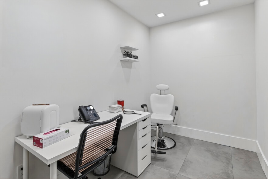 More Photos Of 9410 SW 77th Ave, Miami Office For Lease