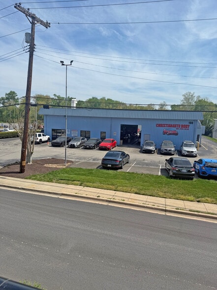 More Photos Of 100 Lafayette Ave, Laurel Auto Repair For Lease