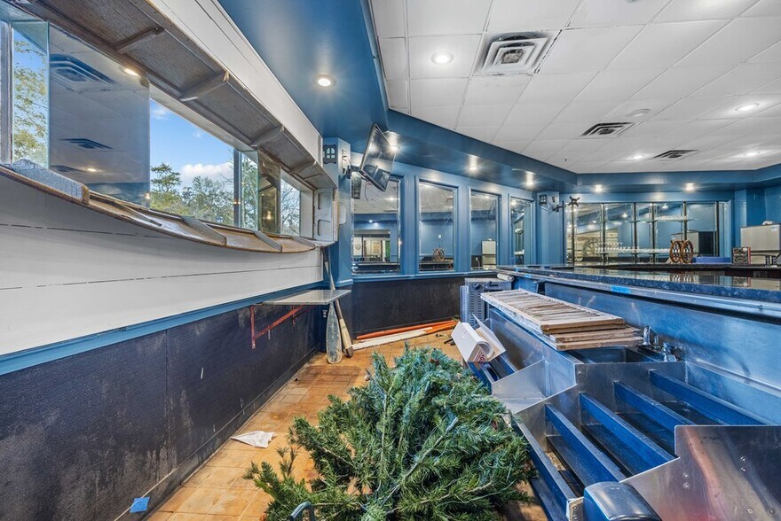 More Photos Of 1405 Gornto Rd, Valdosta Restaurant For Sale