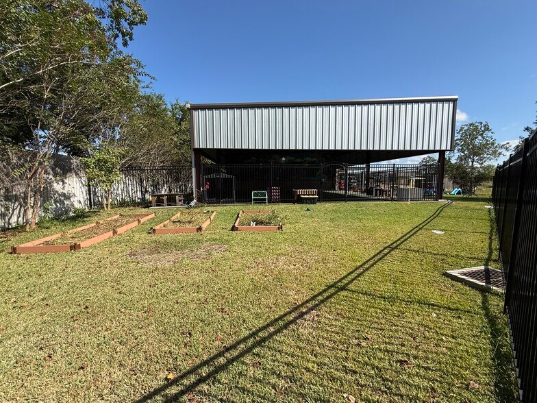 More Photos Of 6130 Muela Creek Dr, Beaumont General Retail For Sale