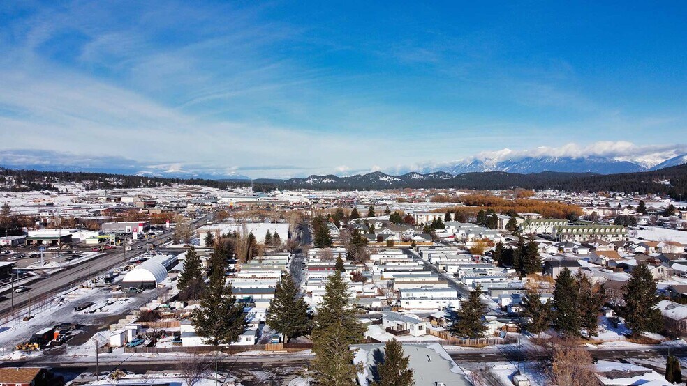 More Photos Of 2025 N 10th St, Cranbrook Manufactured Housing Mobile Home Park For Sale