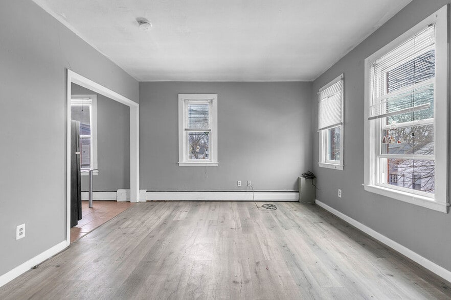More Photos Of 1963-1965 Park St, Hartford Apartments For Sale