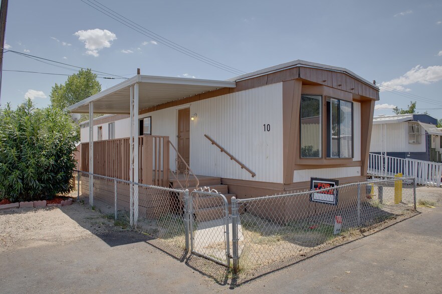 More Photos Of 535 W Atkins Ave, Ridgecrest Manufactured Housing Mobile Home Park For Sale