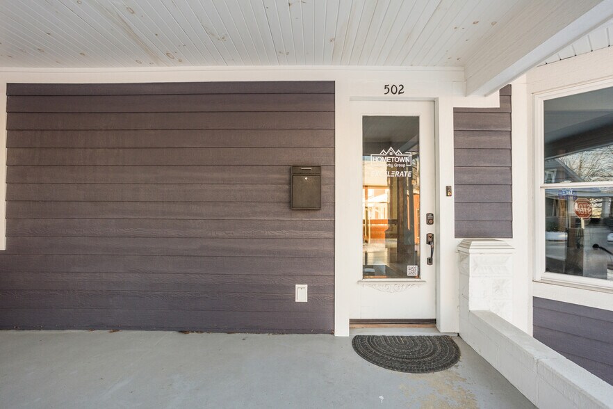 More Photos Of 502 W Main St, Danville Office For Sale