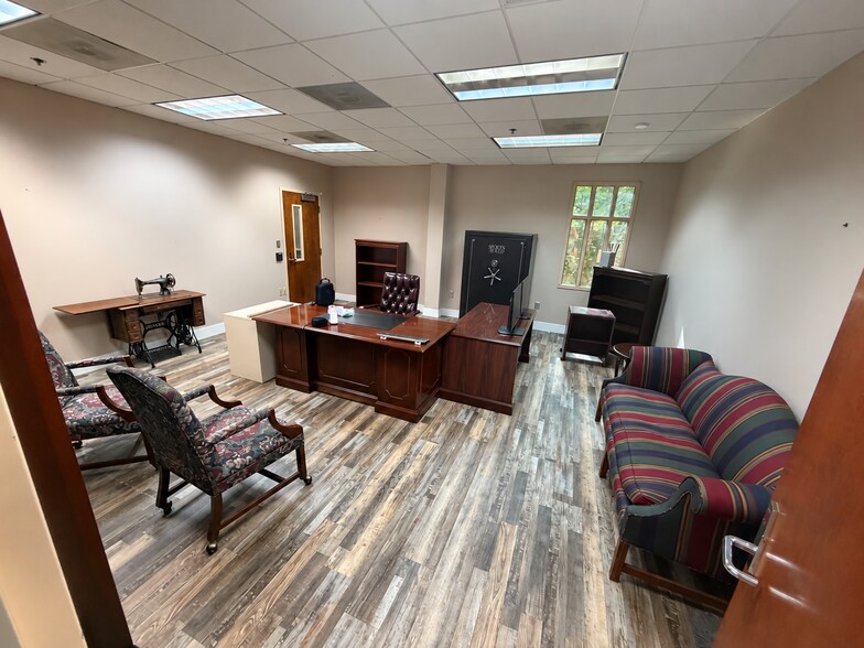 More Photos Of 1 Old Mills Way, Columbus Industrial For Sale