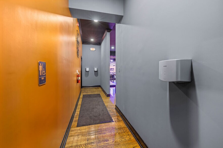 More Photos Of 3014 Memorial Ave, Lynchburg Restaurant For Sale