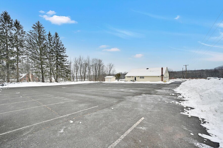More Photos Of 780 Claremont Ave, Tamaqua Office For Sale