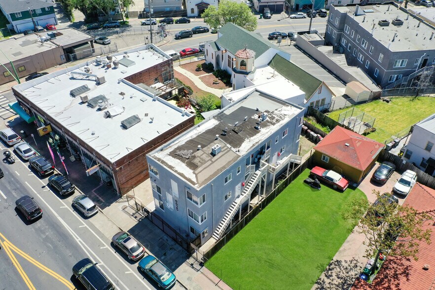 More Photos Of 6619-6625 Bancroft Ave, Oakland Apartments For Sale