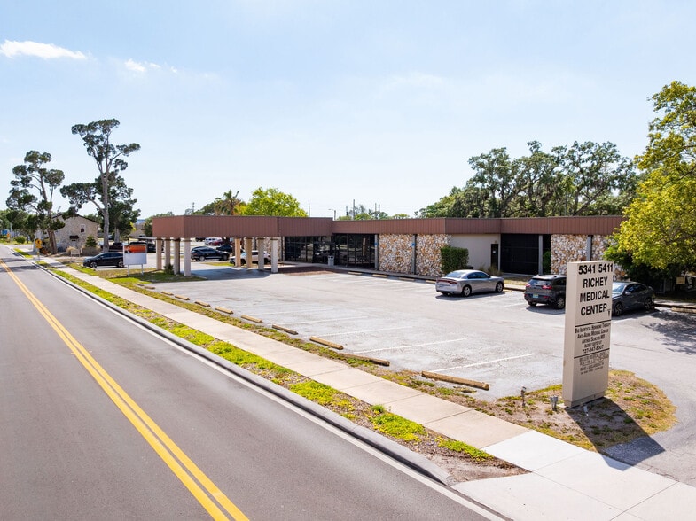 More Photos Of 5341 Grand Blvd, New Port Richey Medical For Lease