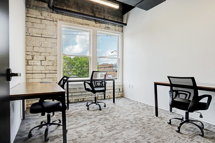 More Photos Of 1911 Washington Ave, Houston Storefront Retail Office For Lease