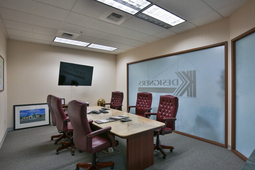 More Photos Of 2440 Gold River Rd, Rancho Cordova Office For Lease