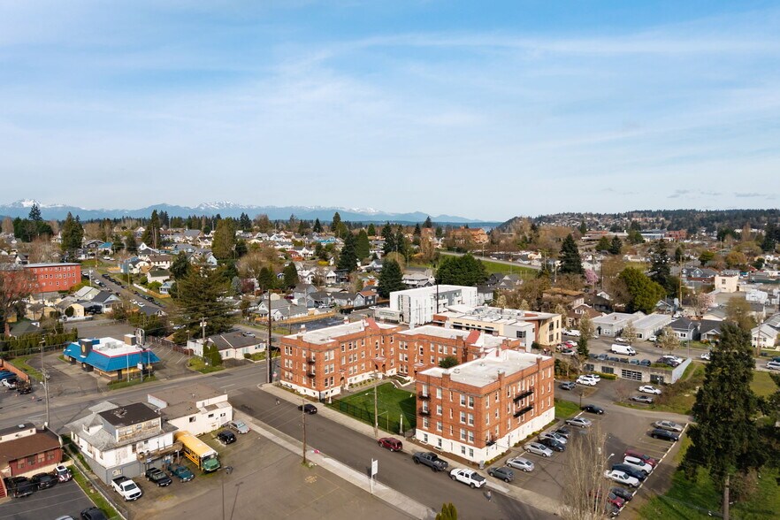 More Photos Of 834 7th St, Bremerton Apartments For Sale