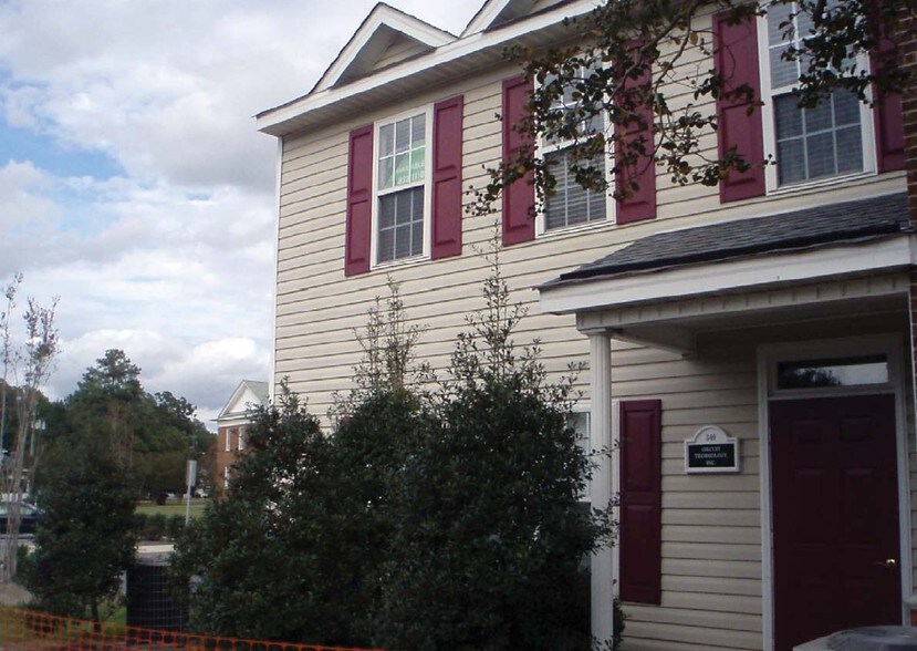 More Photos Of 340-358 S Raleigh St, Holly Springs Office For Lease