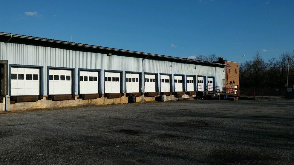 More Photos Of 2324 Eskow Ave, Halethorpe Warehouse For Lease