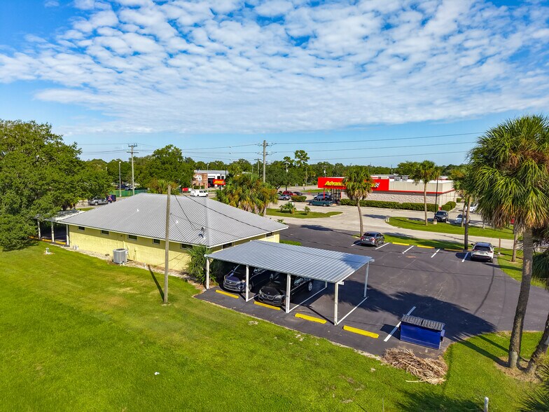 More Photos Of 45 Bryan Ave, LaBelle Medical For Sale